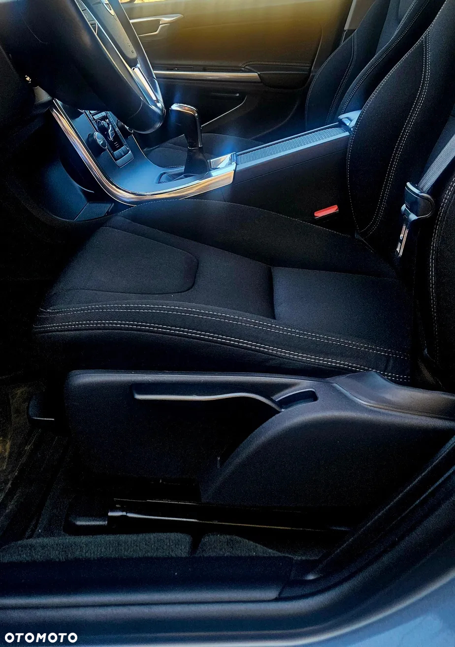 Volvo V60 D2 - 9