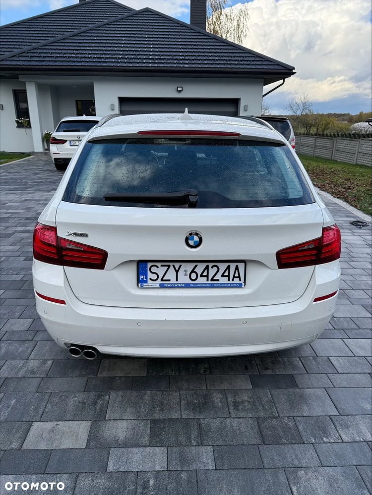 BMW Seria 5 525d xDrive Touring Luxury Line - 7