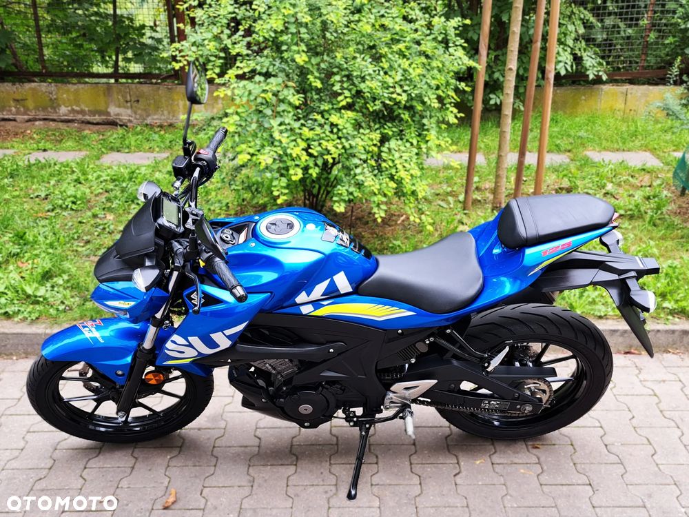 Suzuki GSX - 3