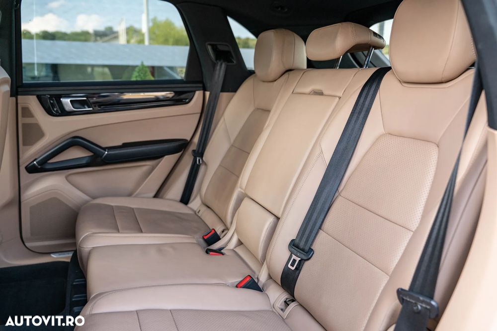 Porsche Cayenne Tiptronic S - 7
