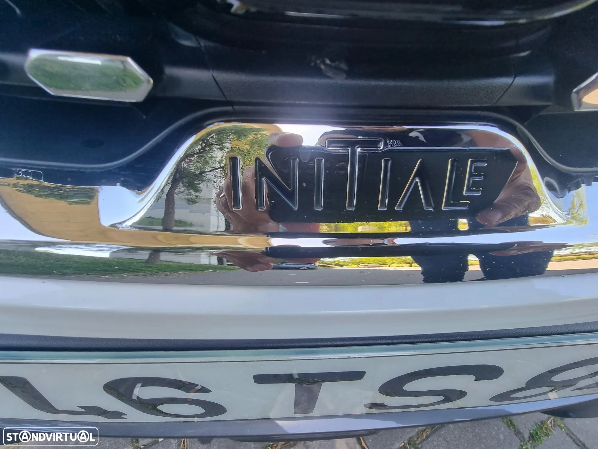 Renault Captur 1.5 dCi Initiale Paris EDC - 16