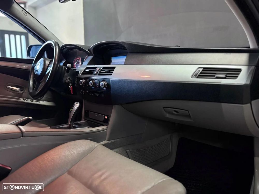BMW 520 dA Sport - 15