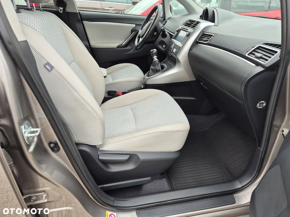 Toyota Verso 1.6 D-4D 5-Sitzer Start/Stop Executive - 21