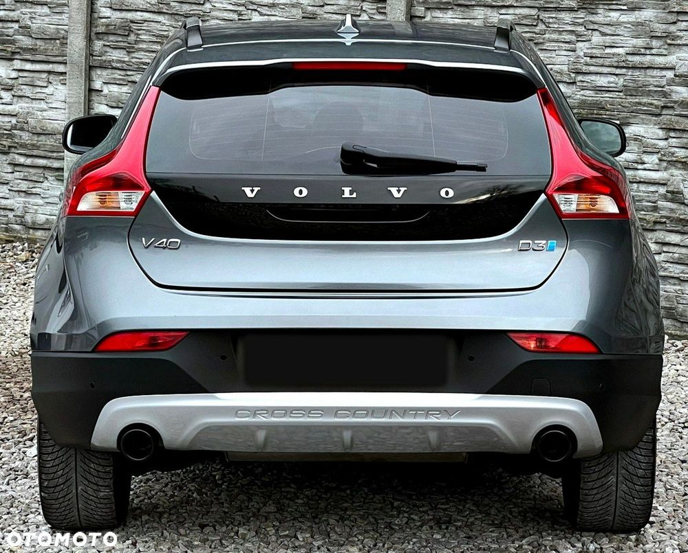Volvo V40 Cross Country - 21