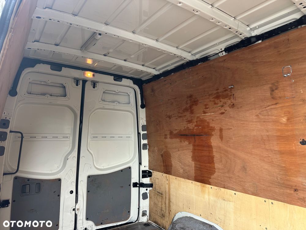 Volkswagen Crafter 2.5tdi 136ps L2H2 2010r Klima tempomat - 10