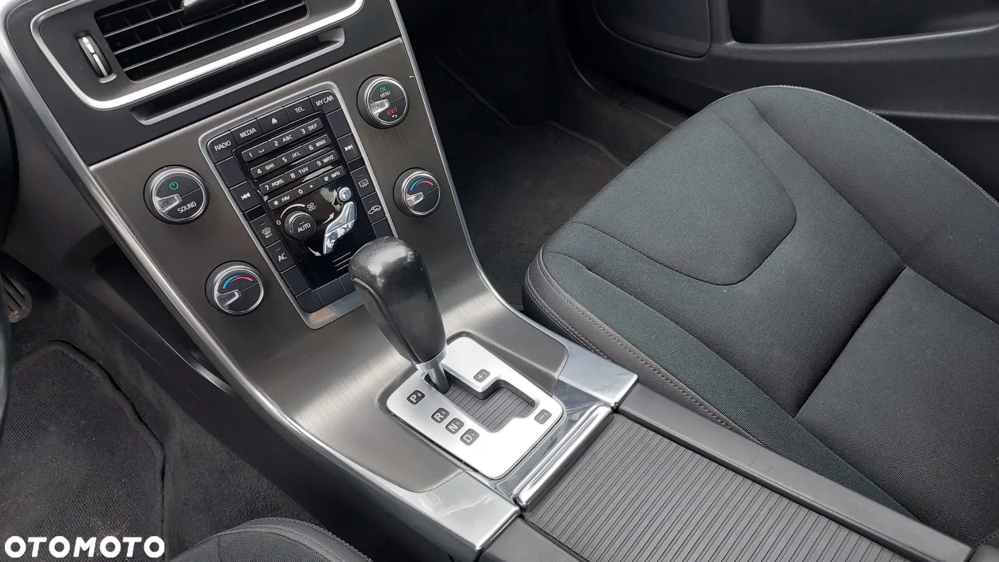 Volvo S60 - 16