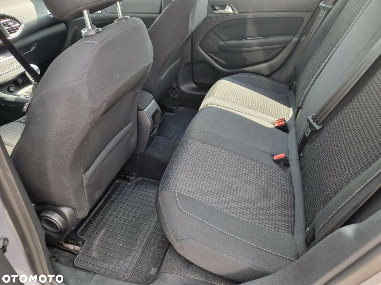 Peugeot 308 1.5 BlueHDi Active S&S - 28