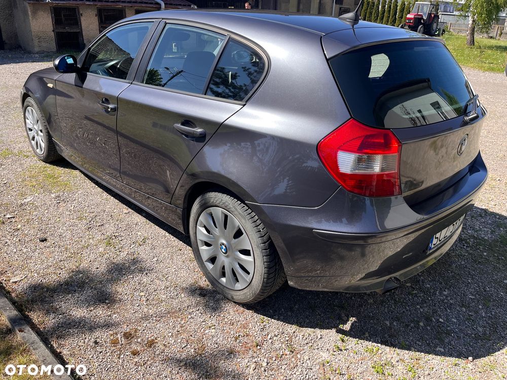 BMW Seria 1 118d - 4