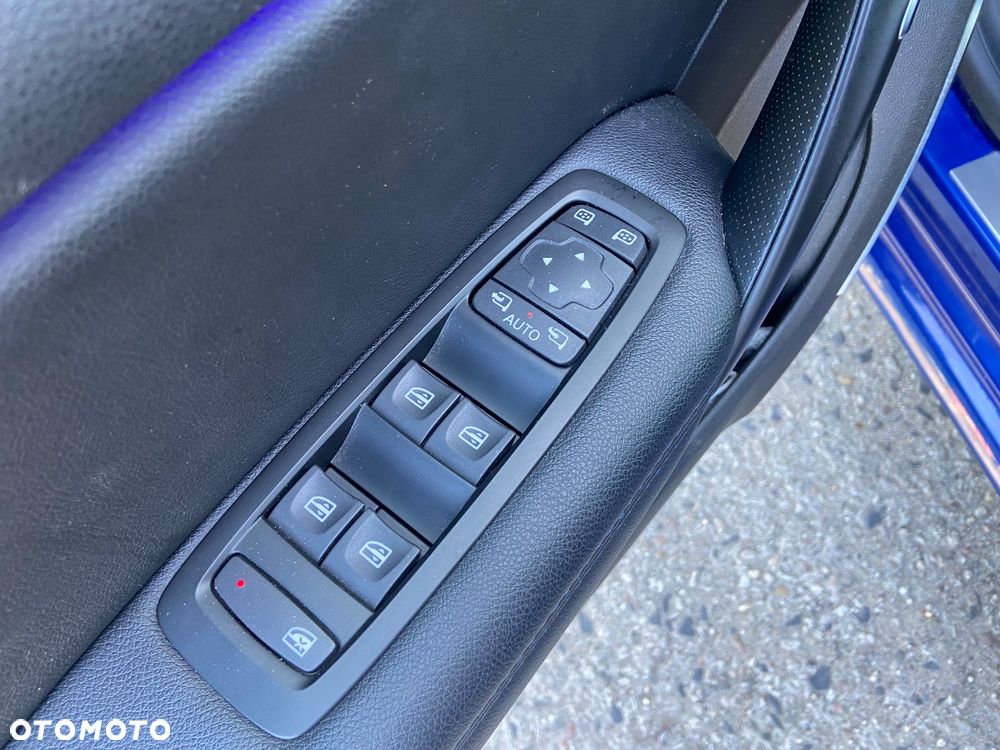 Renault Megane ENERGY dCi 165 EDC GT - 24