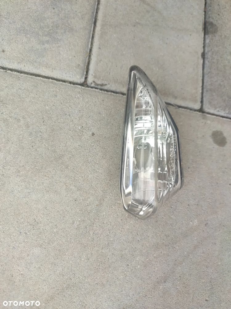 Klosz kierunkowskazu prawy tył Kawasaki Z650 - 3