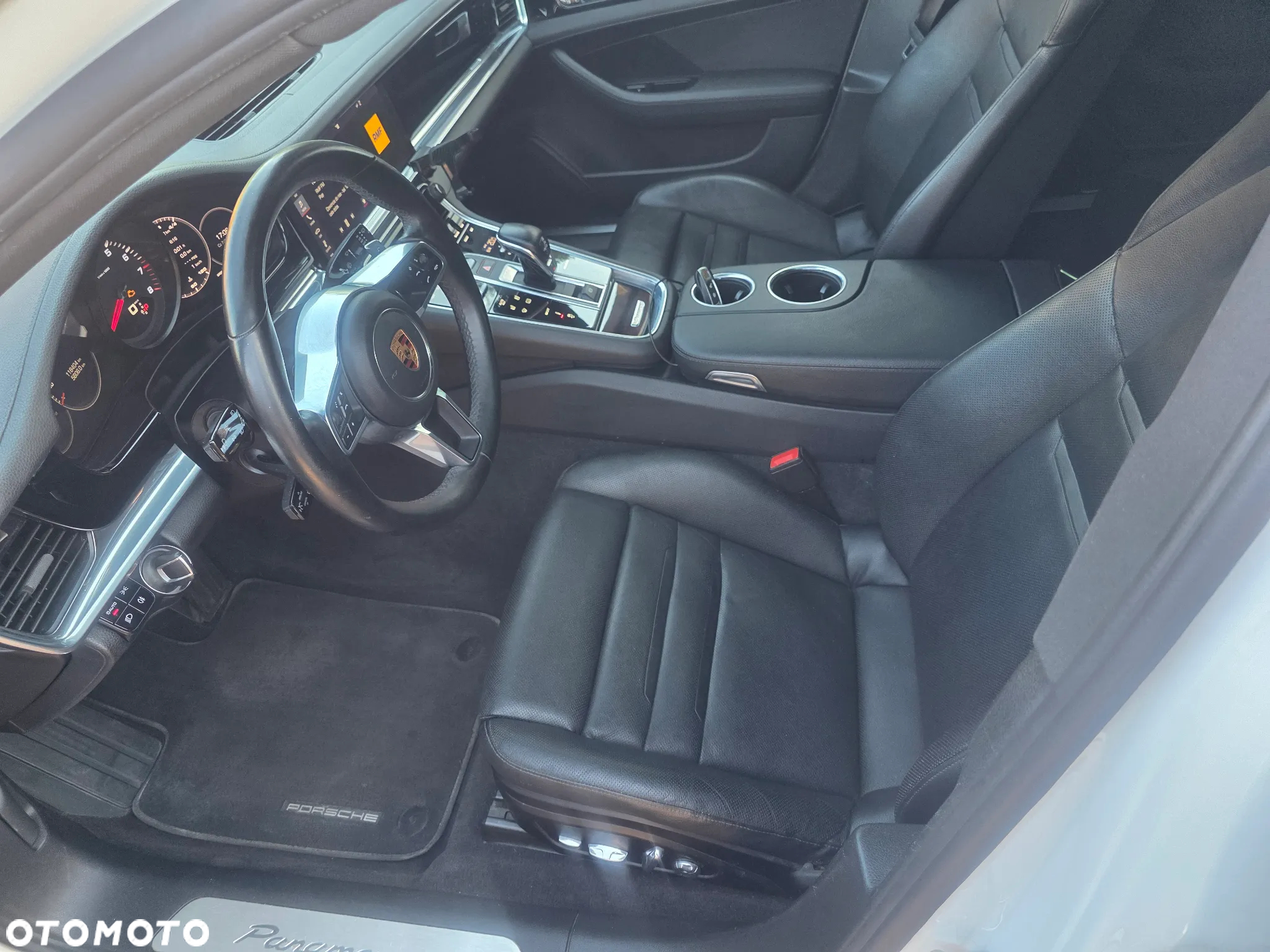 Porsche Panamera 4 Executive - 8