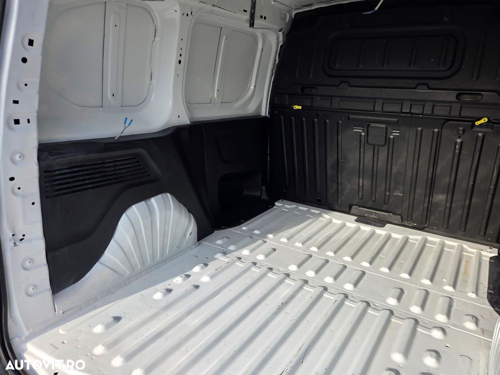 Peugeot New Partner L1H1 - 12