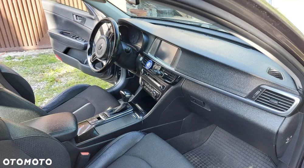 Kia Optima 1.7 CRDI XL DCT - 9