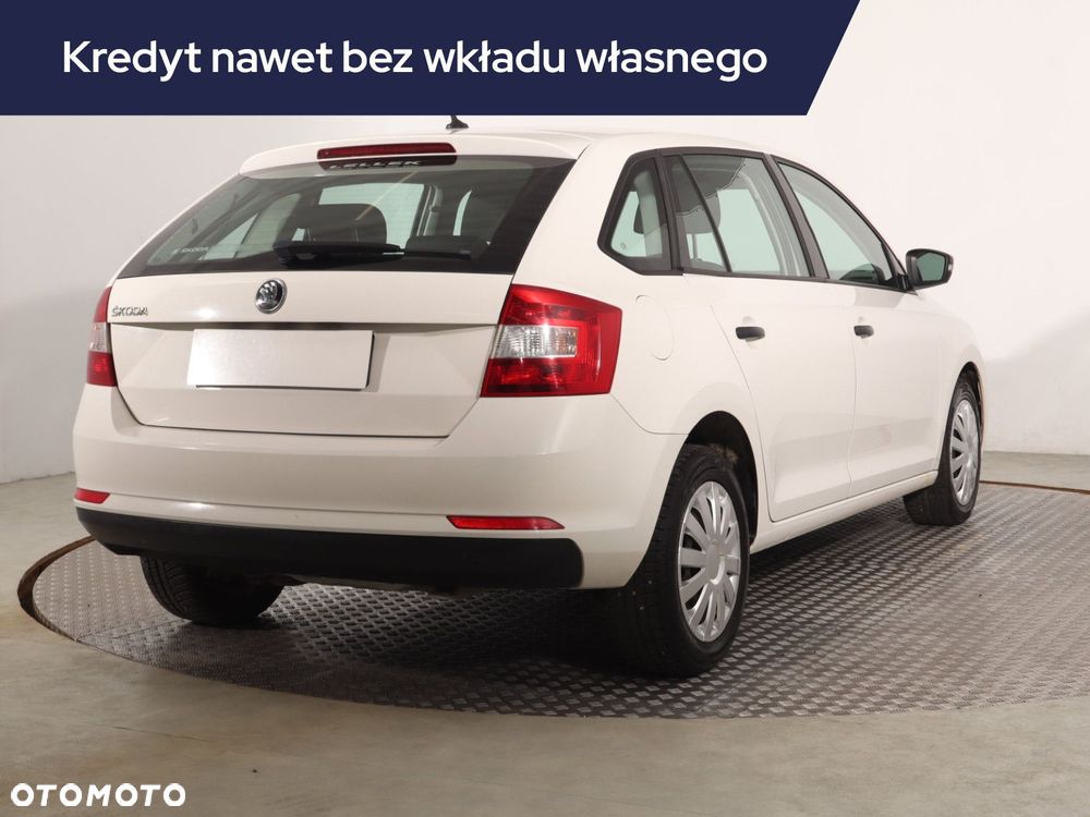 Skoda RAPID - 7