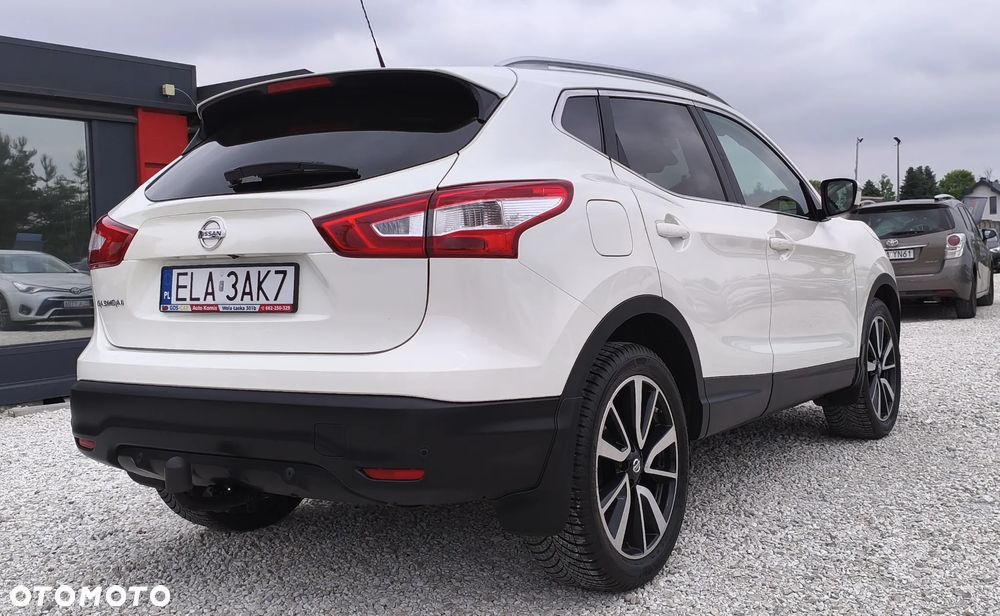 Nissan Qashqai 1.6 DIG-T Tekna - 4