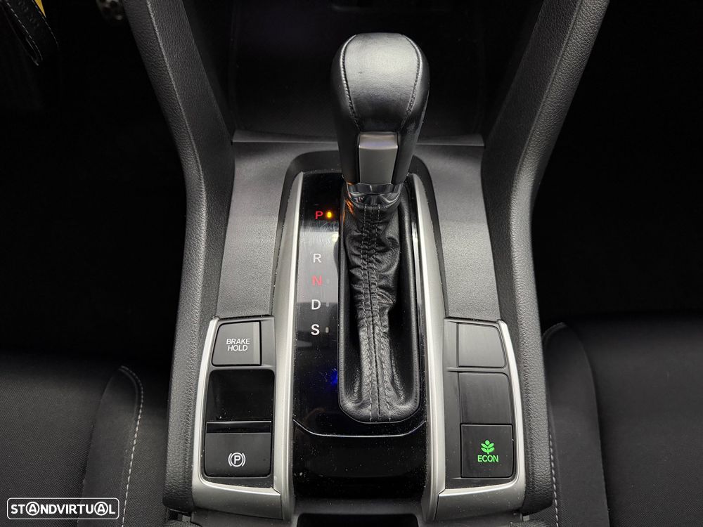 Honda Civic 1.5 i-VTEC Elegance Navi CVT - 20