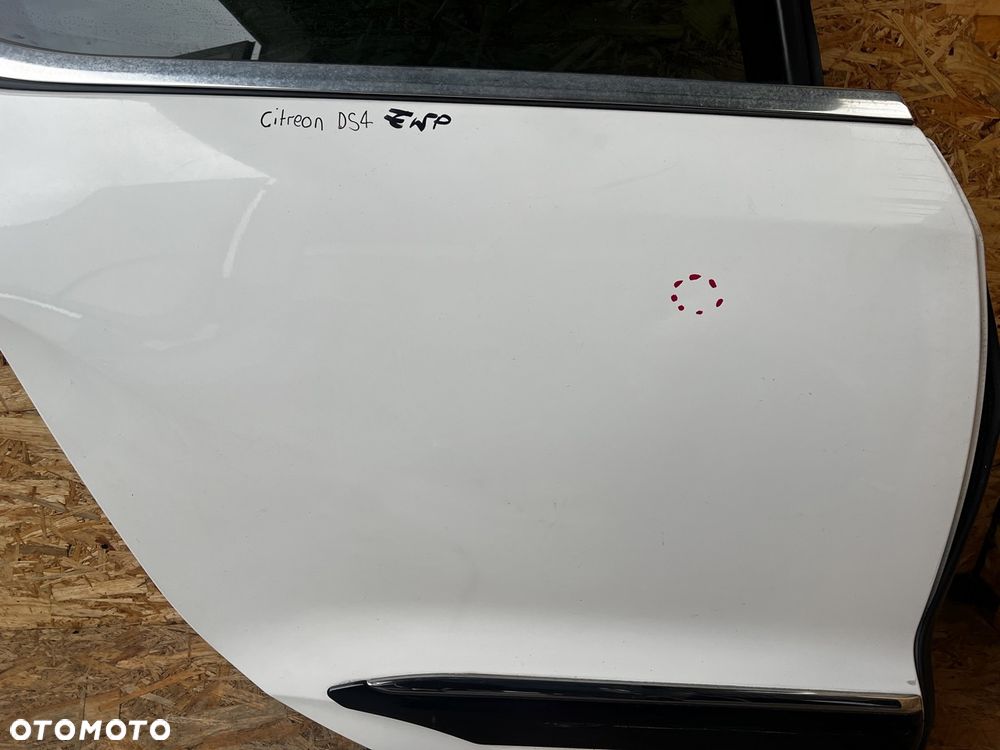 Drzwi TYLNE PRAWE prawy tył CITROEN DS4 I Kod lakieru: EWP - 6