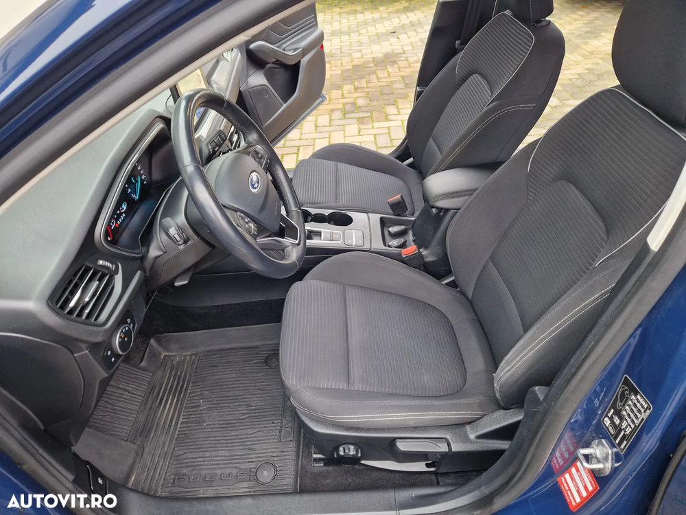 Ford Focus 2.0 EcoBlue Titanium Business - 16