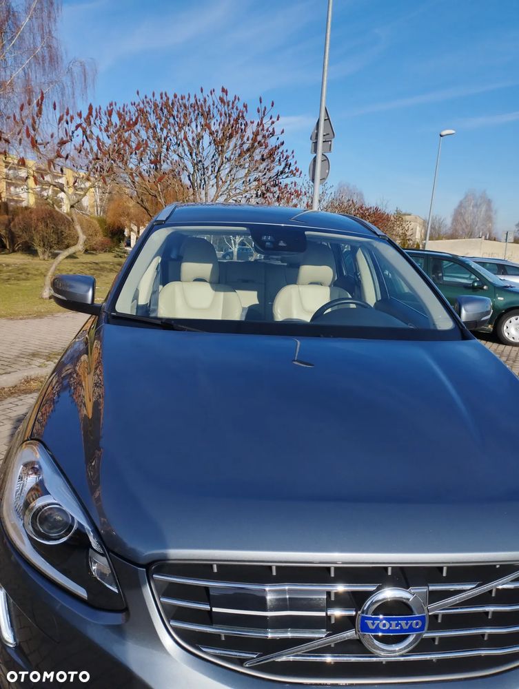 Volvo XC 60 D4 Momentum - 12