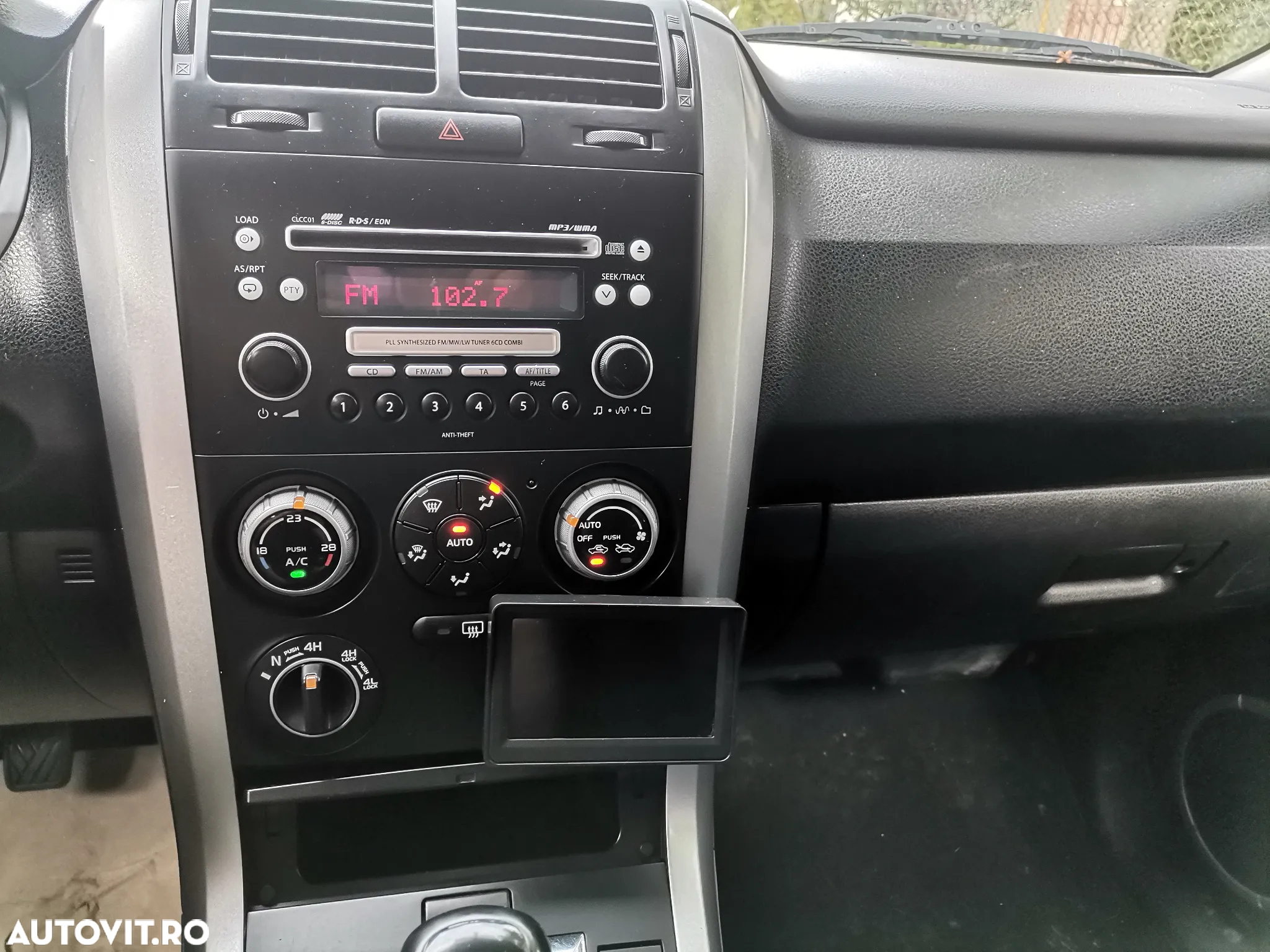 Suzuki Grand Vitara 1.9 DDiS Comfort - 6