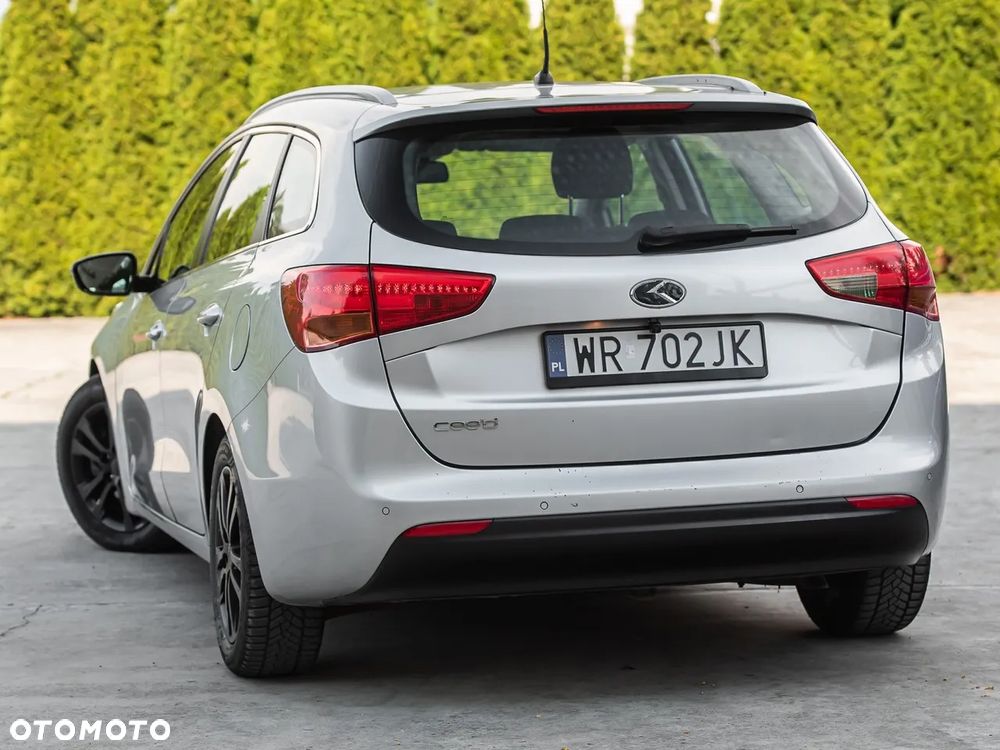 Kia Ceed 1.6 CRDi 128 Spirit - 14