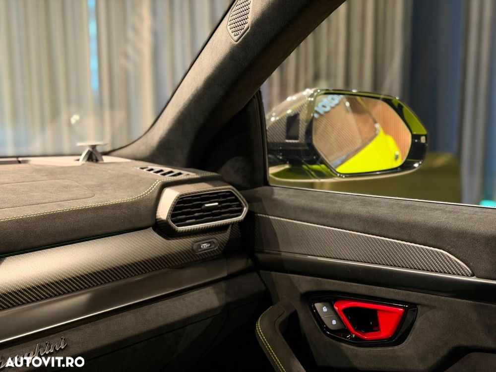 Lamborghini URUS - 10