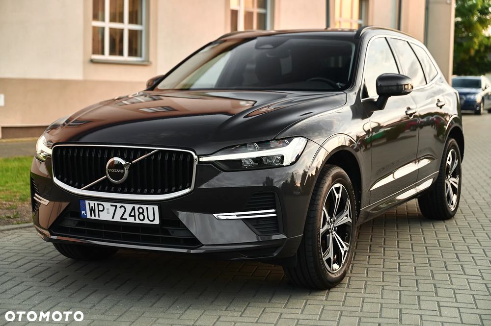 Volvo XC 60 B4 D Geartronic Momentum Pro - 4