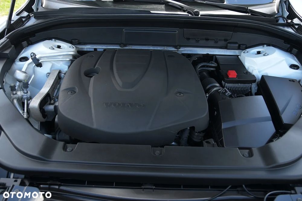 Volvo XC 60 D4 AWD R-Design - 38