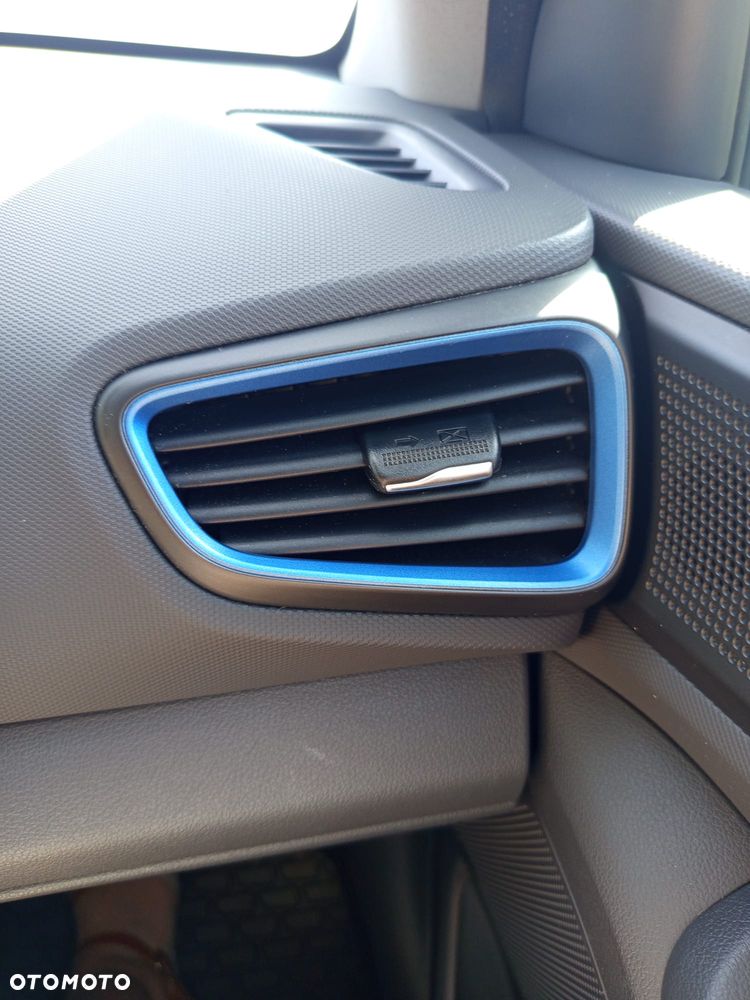 Hyundai IONIQ - 29