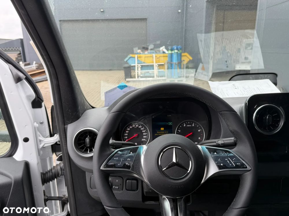 Mercedes-Benz Sprinter 319 Laweta - 11