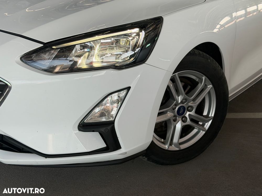 Ford Focus - 13