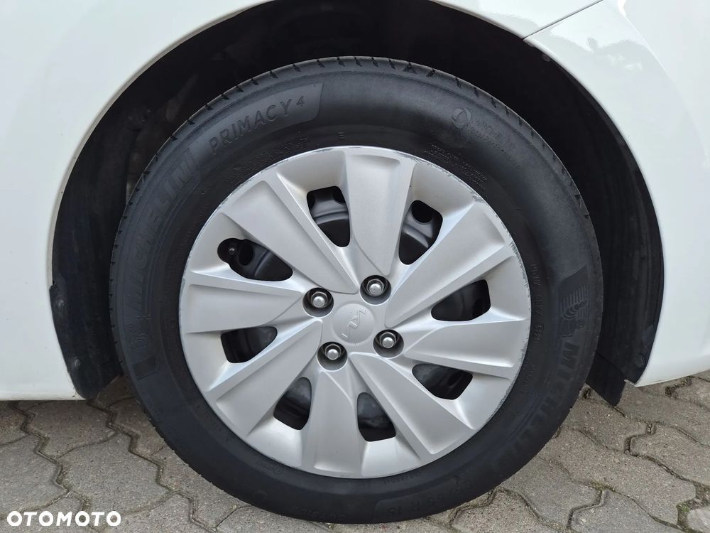 Kia Rio 1.2 M - 22