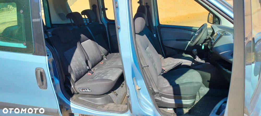 Opel Combo - 13