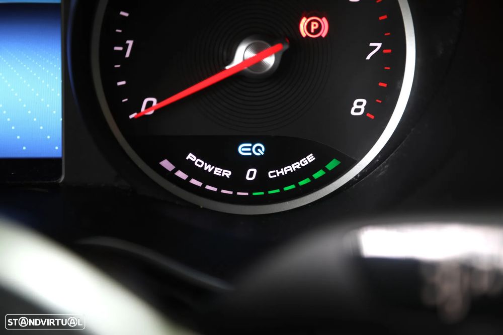 Mercedes-Benz C 300 e Avantgarde - 17