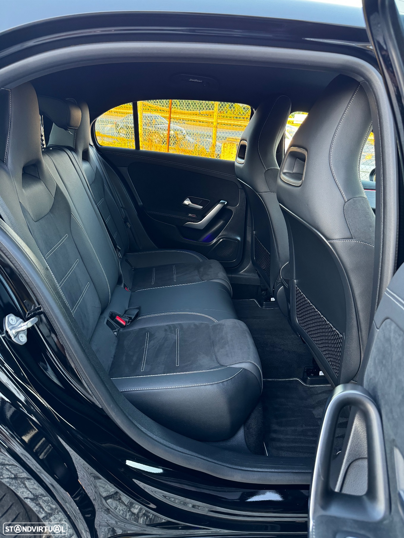 Mercedes-Benz A 250 e AMG Line - 26