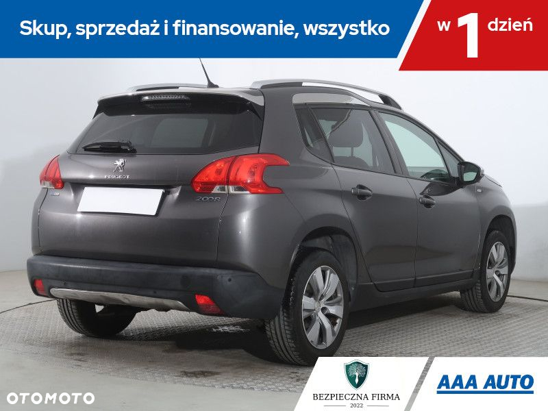Peugeot 2008 - 6