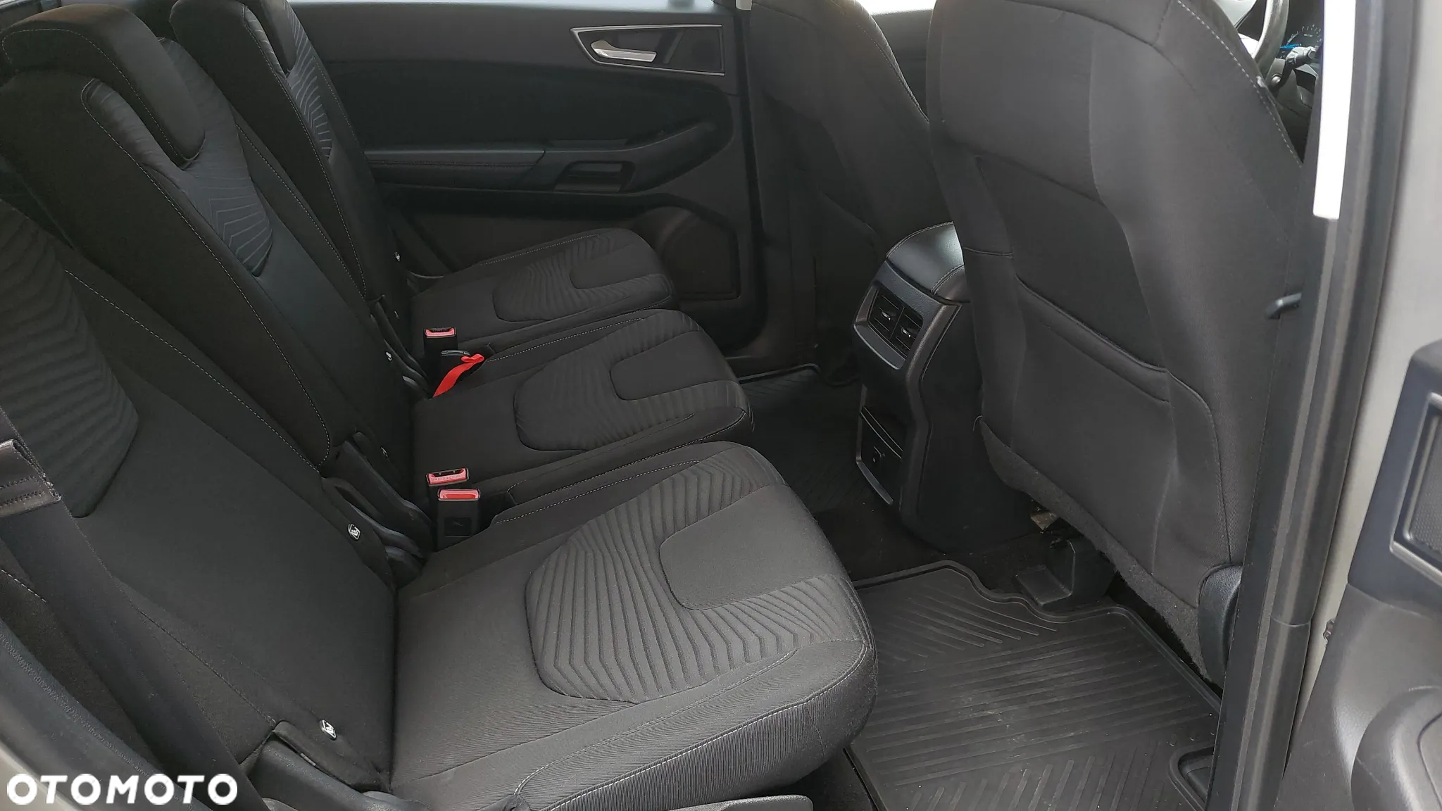 Ford S-Max - 18