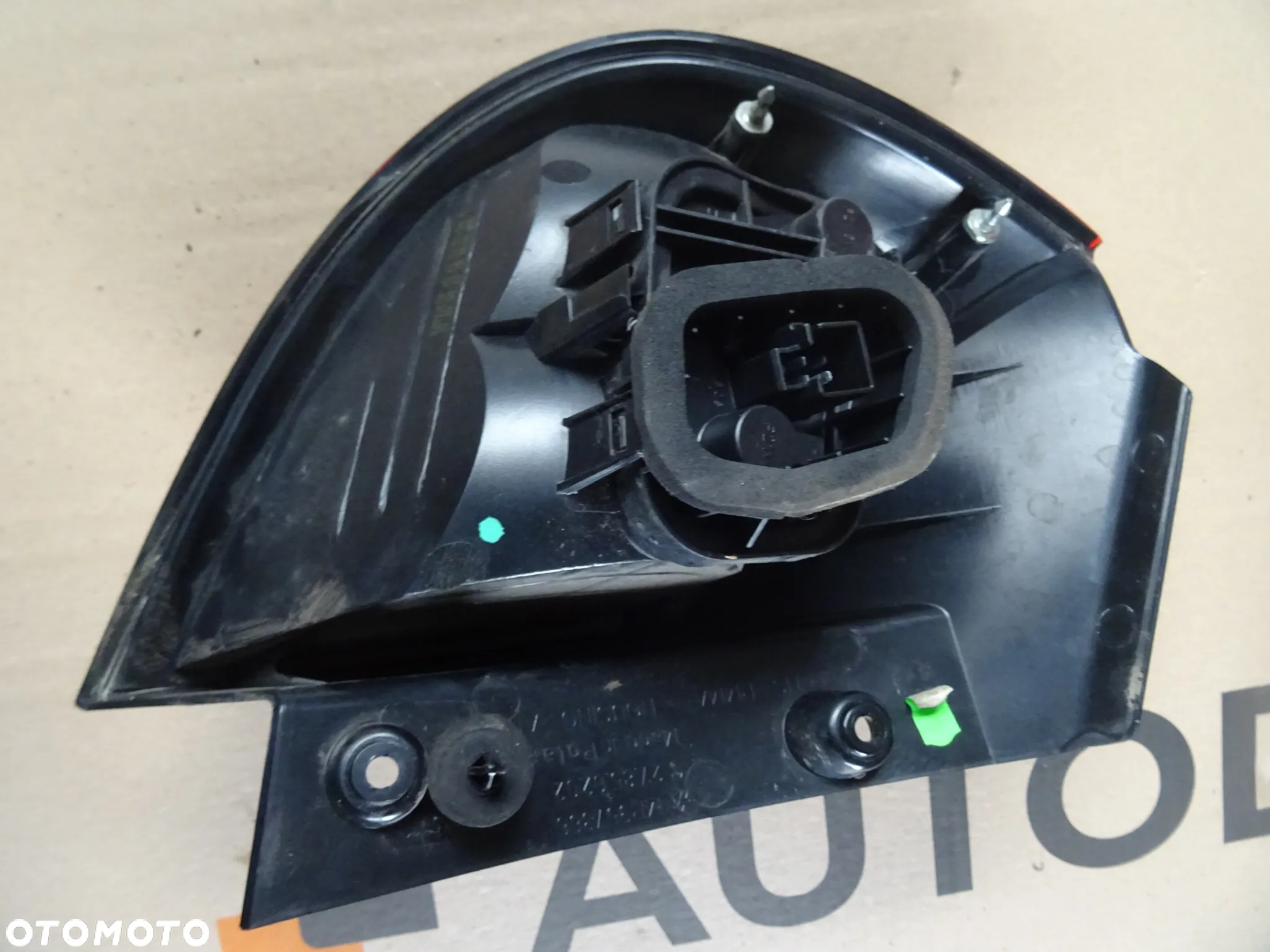 Lampa Mitsubishi Colt prawy tył - 2