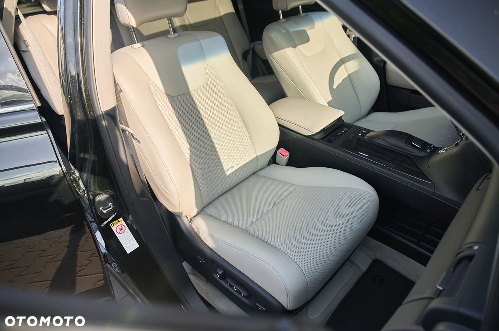 Lexus RX - 13