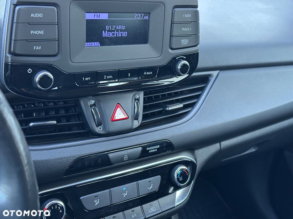 Hyundai i30 1.5 DPI Modern - 18