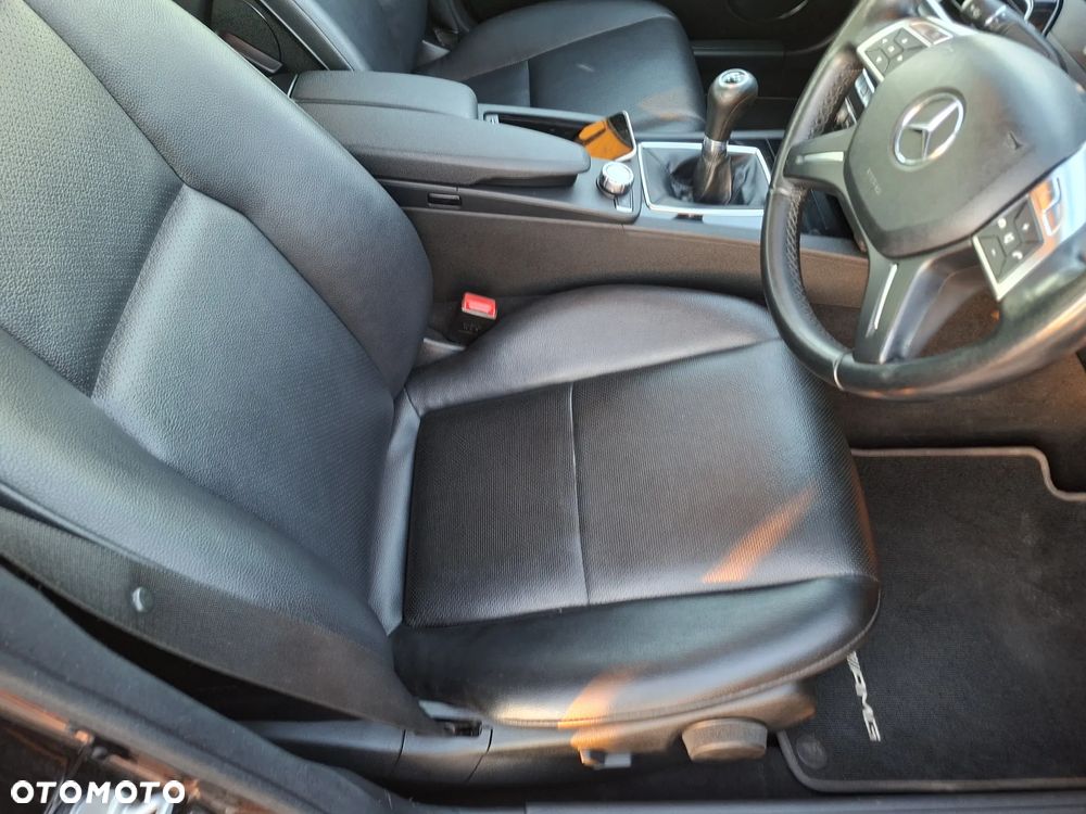 Mercedes-Benz Klasa C 220 CDI DPF (BlueEFFICIENCY) - 19