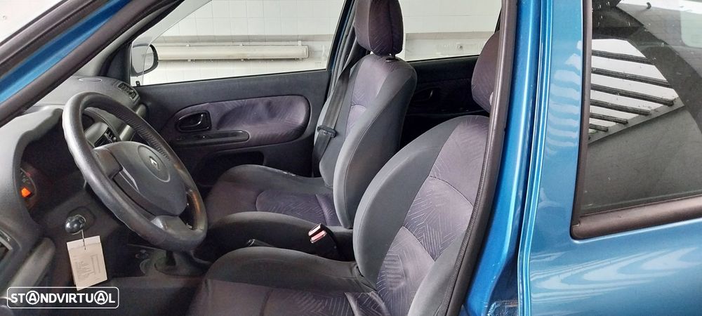 Renault Clio 1.5 dCi Authentique - 5