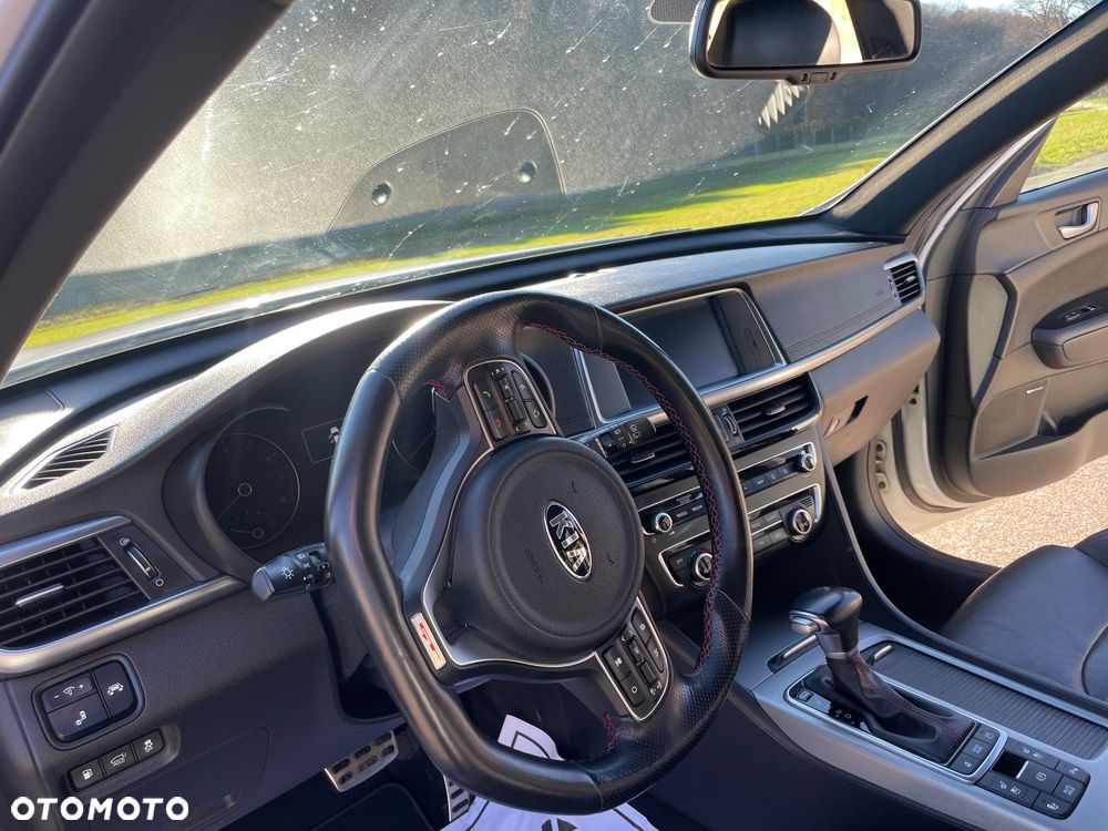 Kia Optima 2.0 T-GDI GT - 19