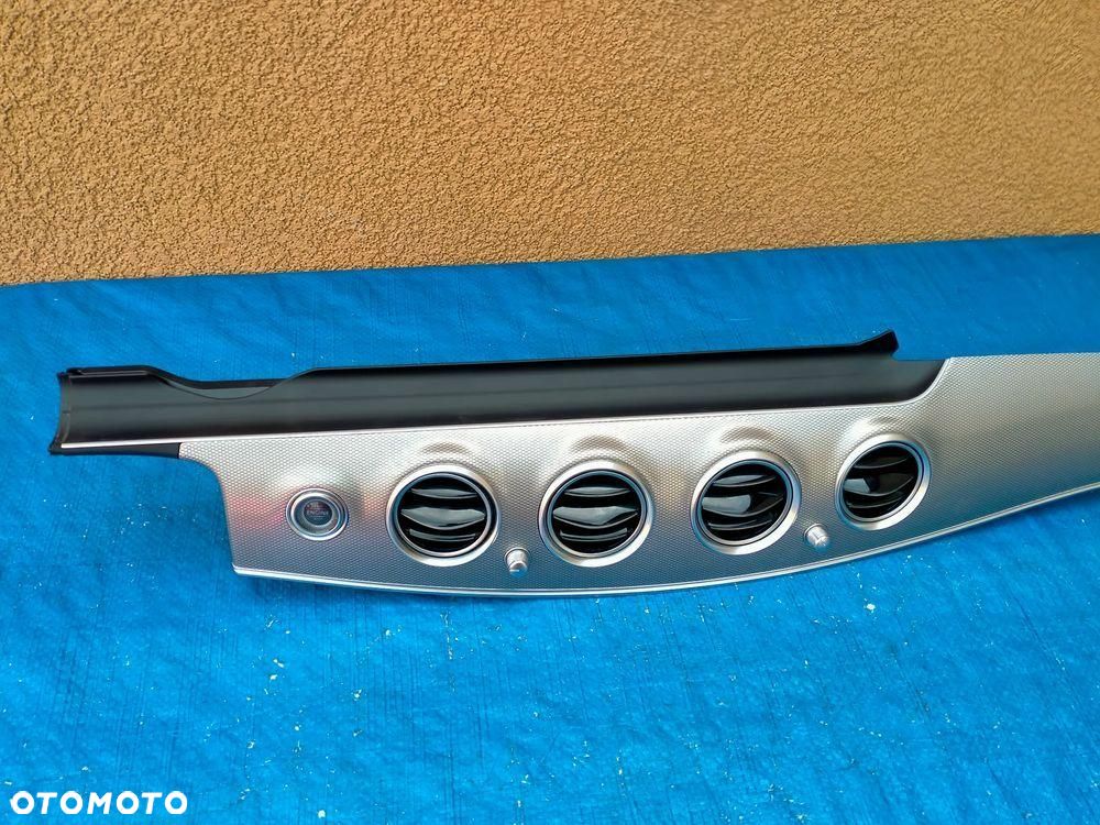 Mercedes W213 AMG Dekor Dekory BURMESTER Listwa Konsoli Drzwi Listwy Ozdobne AMBIENT - 28