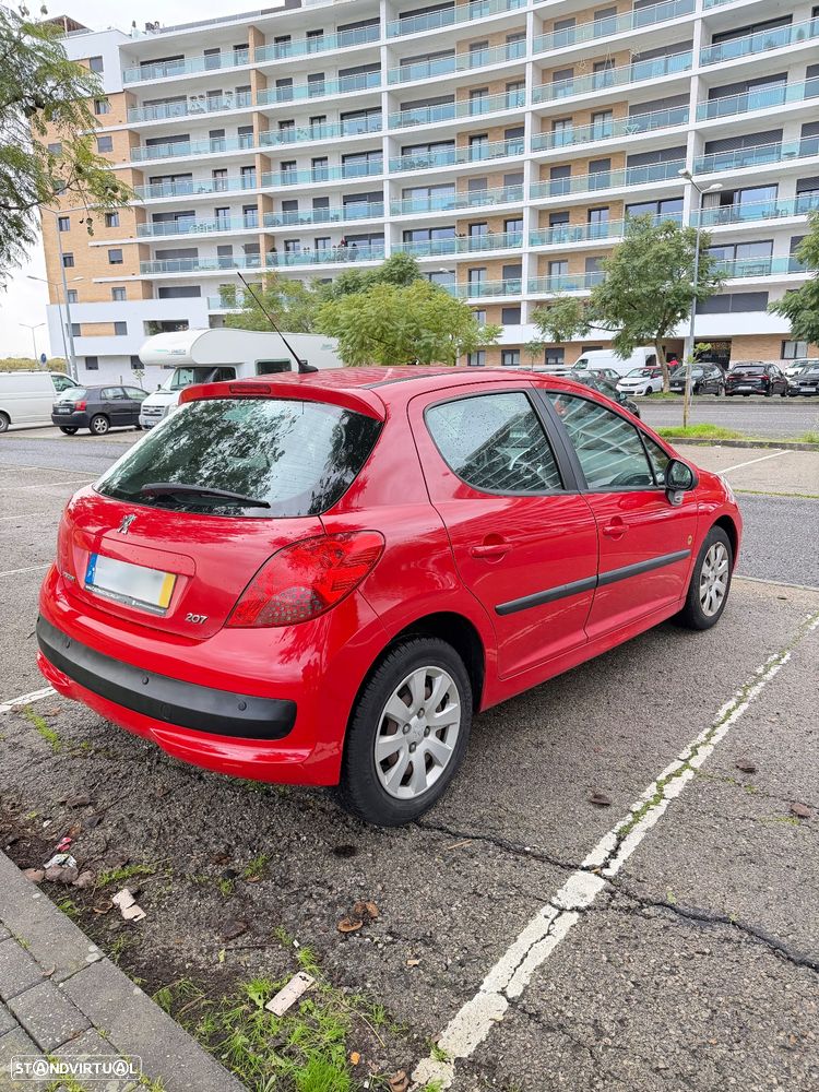 Peugeot 207 1.4 16V Trendy - 11