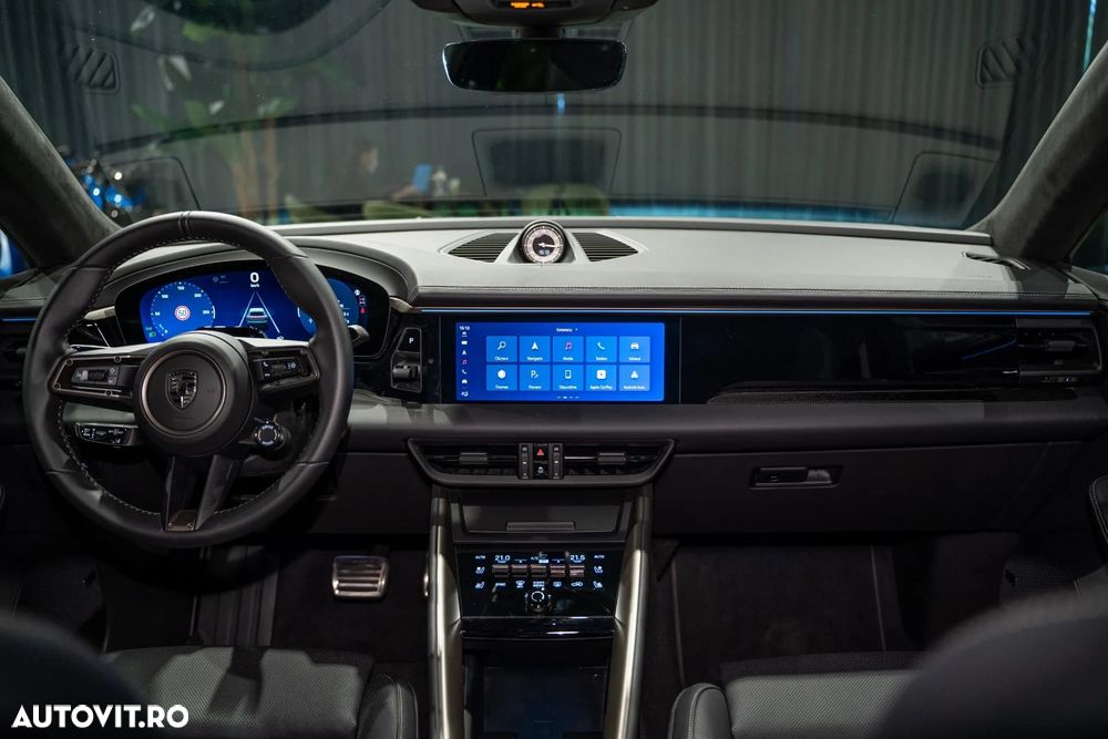 Porsche Macan - 25