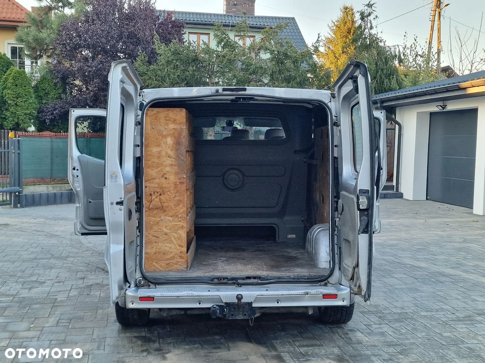 Opel Vivaro L2H1 2.9t - 37