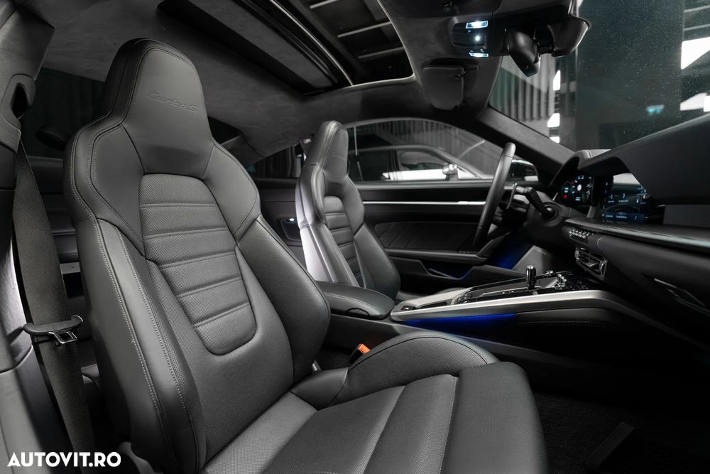 Porsche 911 911Turbo S - 32