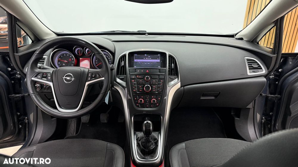 Opel Astra 1.4 Turbo ECOTEC Cosmo - 7