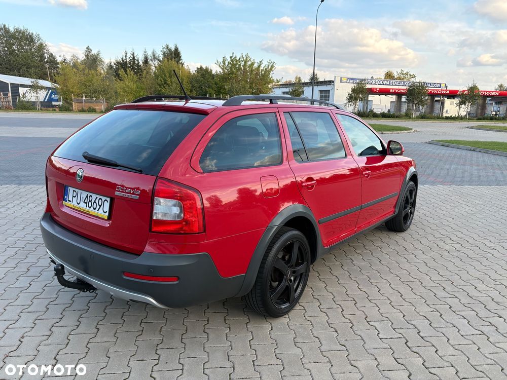 Skoda Octavia Scout 2.0 TDI DPF - 6